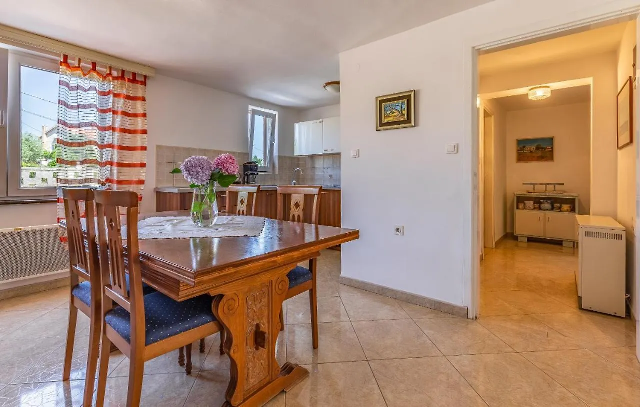 Apartment Melanie Marcana