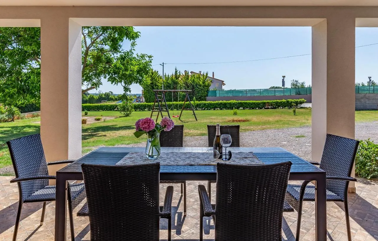 Apartment Melanie Marcana